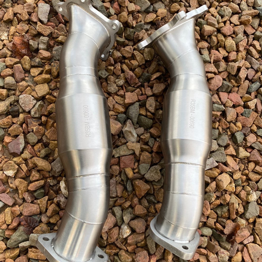 Nissan GTR R 35 Downpipes