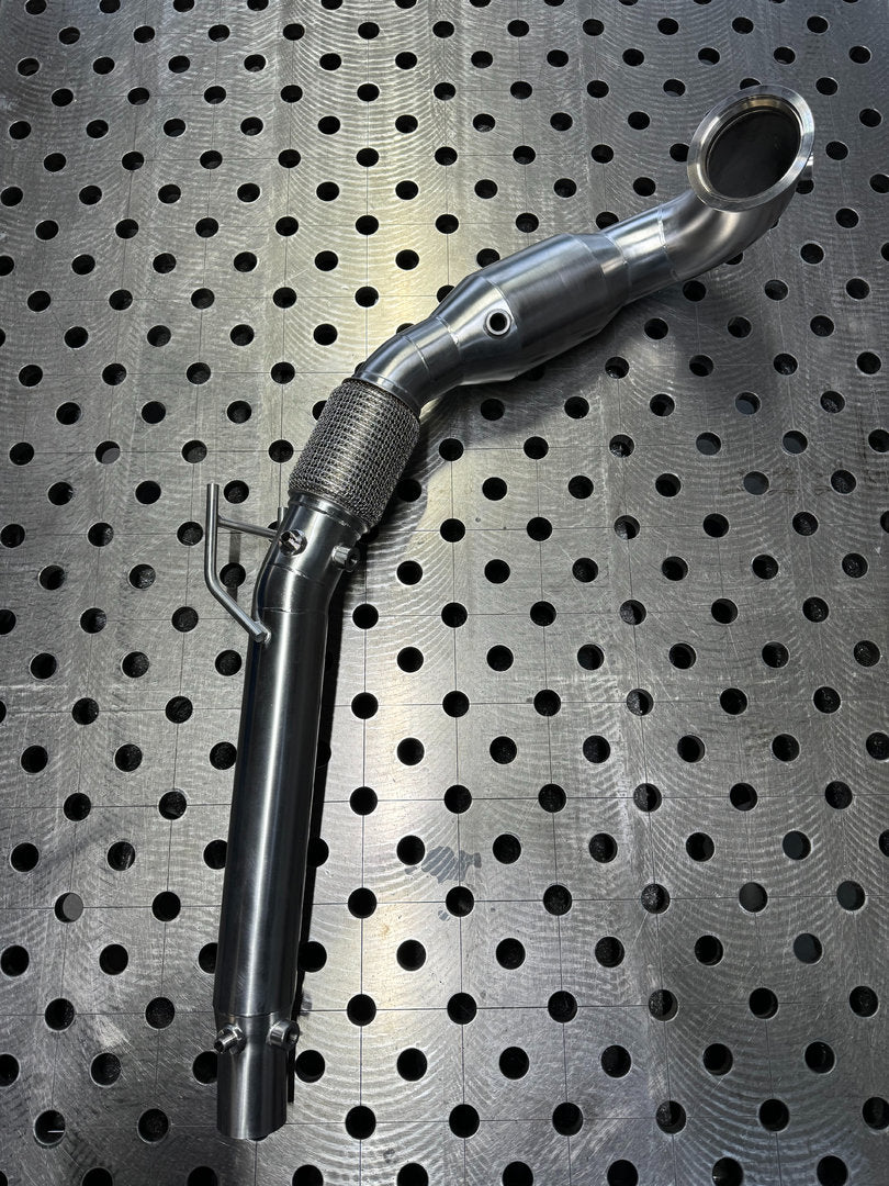 High Flow Downpipe für die Gen 4 VAG 2.0 TSI EA 888 FWD Version